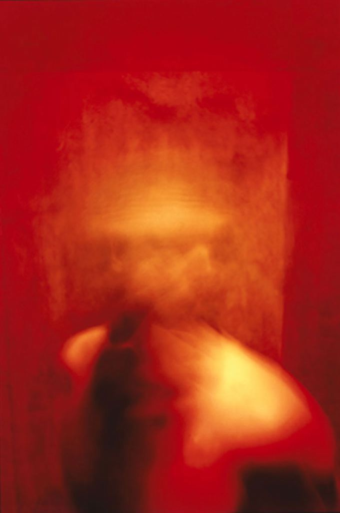 Kerscher, Joseph - Engramme, Kopf und roter Raum - 2004