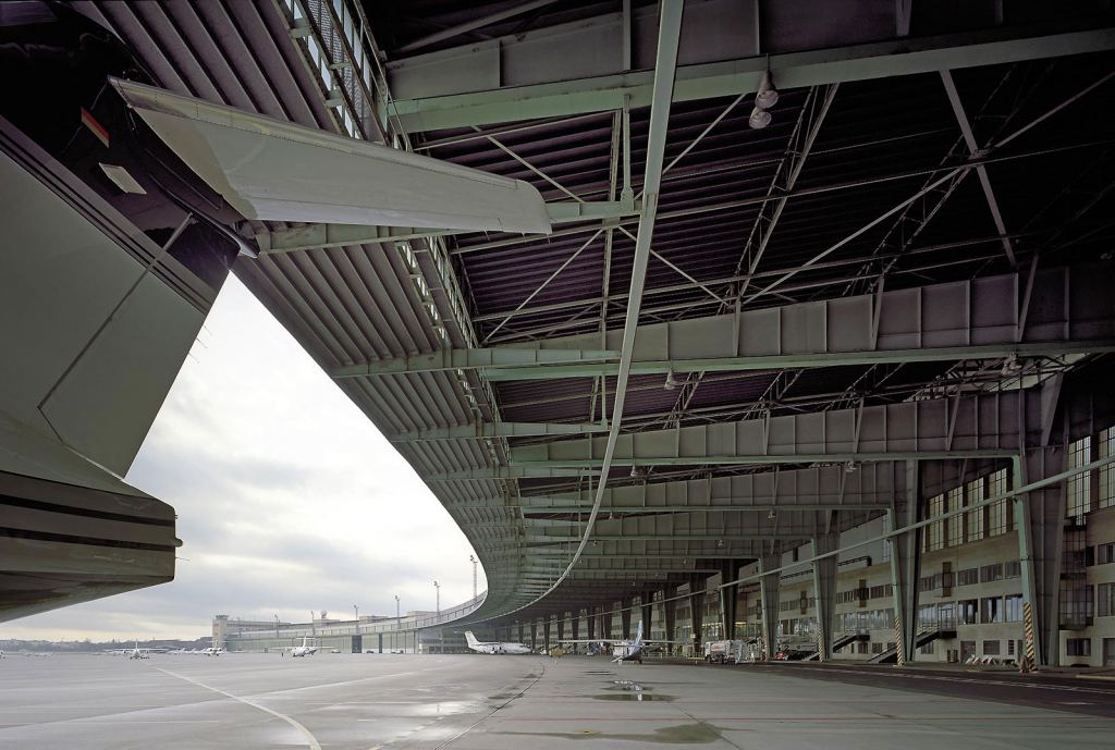 Meisse, Maximilian - Flugsteig I (Tempelhof) - 2006