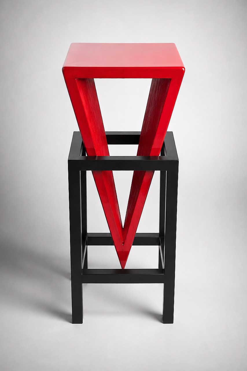 Werner, Peter - Designhocker roter Keil - RCK-Kunststiftung